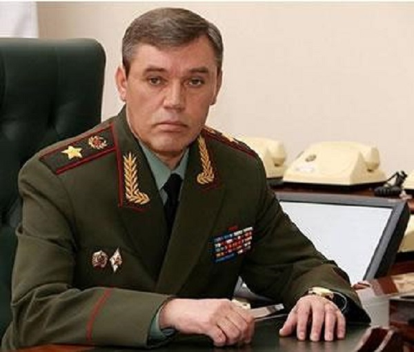Le chef d’état-major russe dénonce un redéploiement de en libye : Gerasimov persiste et signe