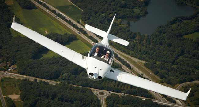 Tiaret: Bientôt une association nationale des aéroclubs