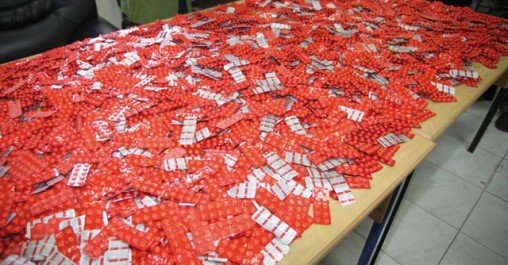 MÉCHERIA : Des comprimés et des gouttes psychoactives saisis