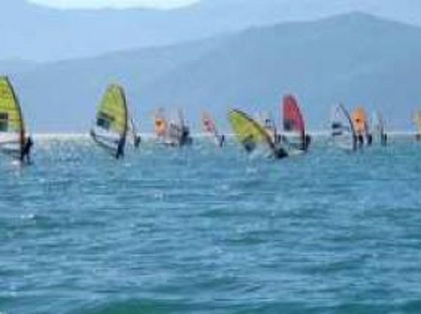 Bouras et Ziani remportent la Coupe d&rsquo;Algérie de voile