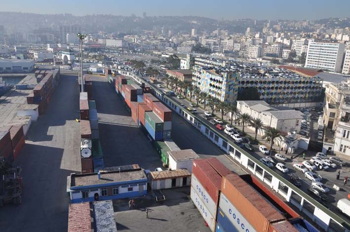 Les défis de l&rsquo;Algérie 2018/2020/2030 : Etat de droit, démocratie et développement