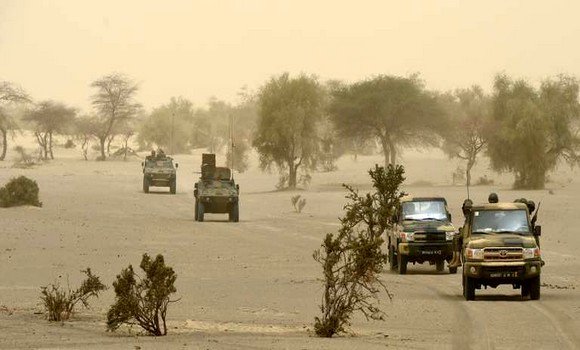 Sahel 2017: des défis sécuritaires, une crise humanitaire et des influences étrangères