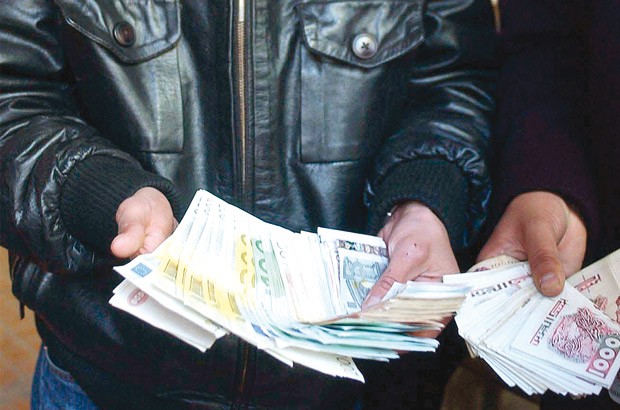 Saisie de près de 17.500 Euros à Ghazaouet