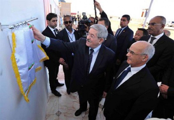 M. Ouyahia lance plusieurs projets énergétiques et industriels à Adrar