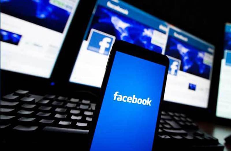 ILS ESCROQUAIENT LE PUBLIC SUR FACEBOOK : La police traque deux cybercriminels