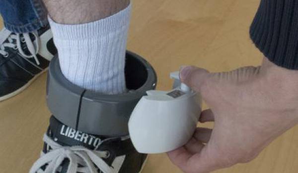 Bracelet électronique : Les explications de Tayeb Louh