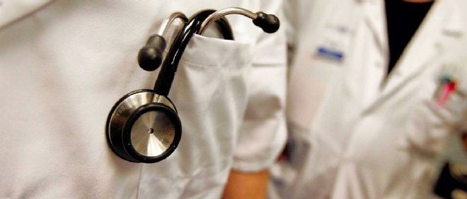 L’Algérie a du mal à retenir ses médecins: 4404 médecins diplômés en Algérie exercent en France