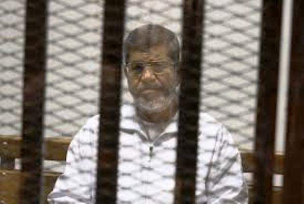 Egypte: l’ex-président Morsi condamné à 3 ans de prison