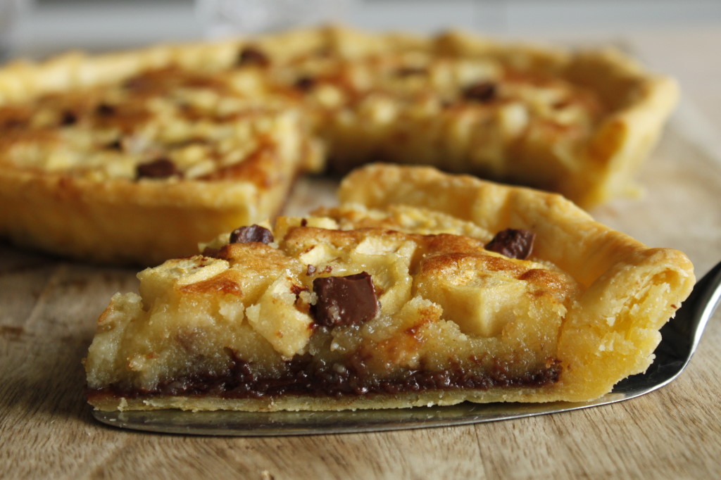 Tarte pommes, amandes et chocolat