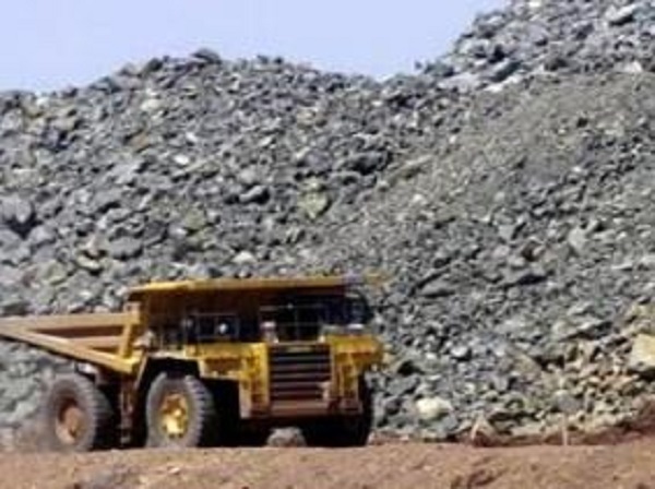 Attribution de 12 titres miniers pour près de 250 millions de DA