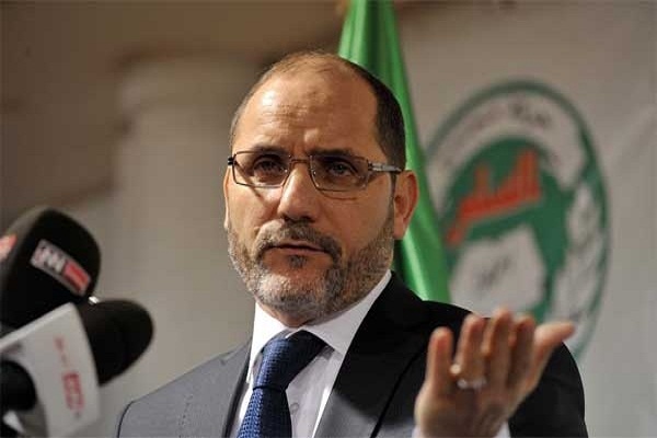 Mokri accuse le FLN d’avoir pratiqué la baltaga à Sétif