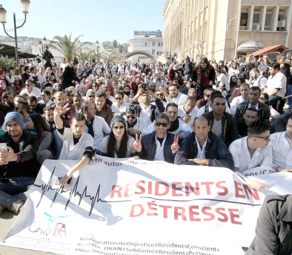 Leur mouvement jugé illégal par la justice : Les résidents menacent de démission collective et de ne plus assurer le service minimum