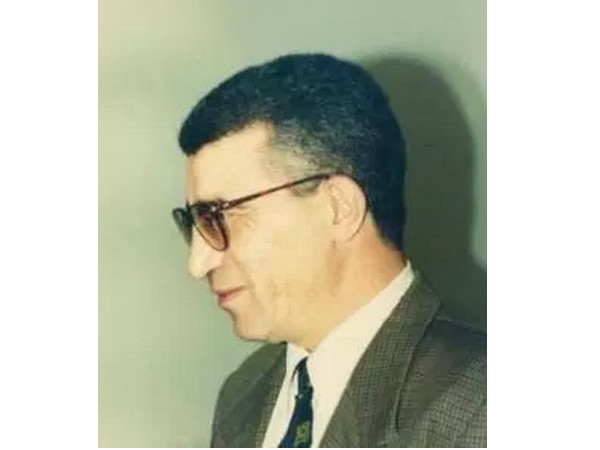 Cela s’est passé un 28 janvier 1997, Abdelhak BENHAMOUDA est lâchement assassiné