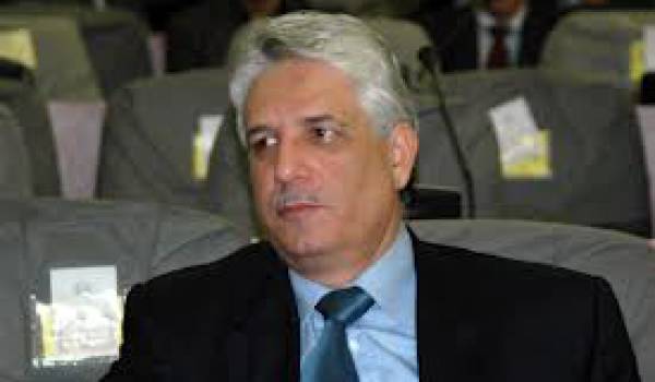 e ministre de la Justice, garde des Sceaux, Tayeb Louh, a présenté hier devant la commission des affaires juridiques, administratives et des libertés du Conseil de la Nation, les deux projets de loi relatifs à l’organisation pénitentiaire et aux compéten