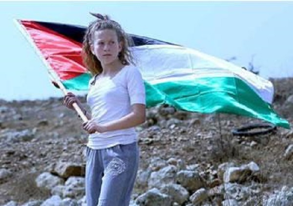 BONNE ANNÉE À L’ENFANT PALESTINIEN DANS LES GEÔLES D’ISRAËL Ahed Tamimi, je raconte ta bravoure