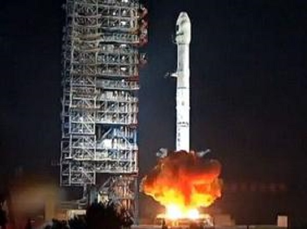 Début de la cérémonie de présentation du programme spatial algérien