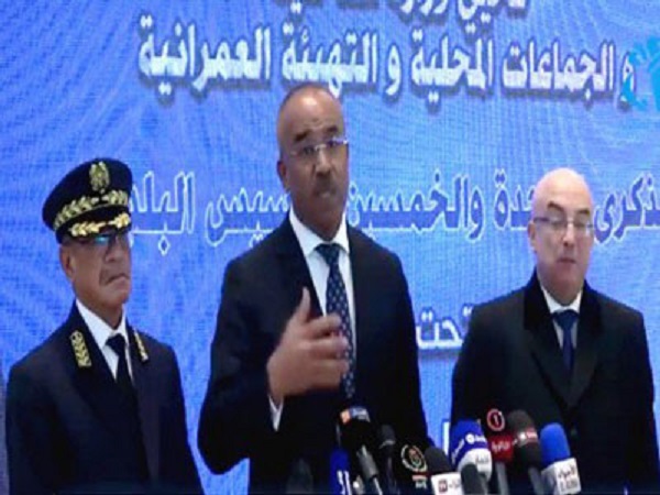 Décentralisation et libération des initiatives économiques et du développement local : Collectivités locales ou la légitimation de la démocratie