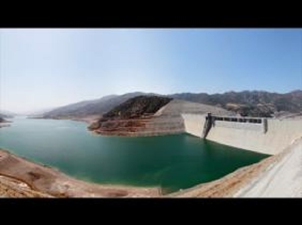 Un taux de remplissage des barrages de 53% à fin décembre 2017 et réception avant juin 2018 de la station de dessalement de Zéralda et de la 1ère drague algérienne de barrages