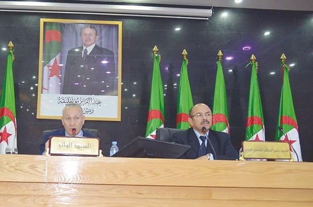 Réplique du chef de la daïra de Annaba au wali : “Ce sont les murs de la daïra qui sont sales, pas son administration”