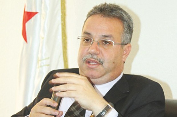 Il s&rsquo;est adressé ainsi aux directeurs du logement, Temmar : “Soyez plus actifs sur Facebook”