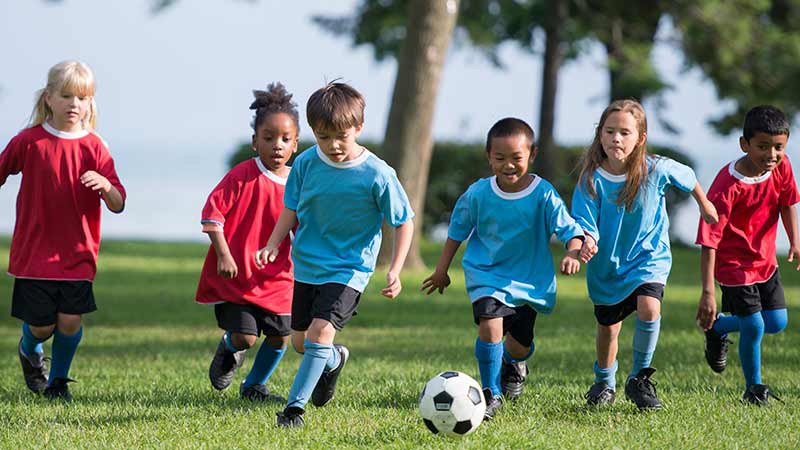 Les enfants sportifs grandissent-ils plus ?