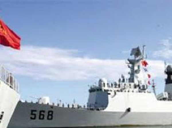 Un détachement de navires de guerre des Forces navales chinoises accoste au port d’Alger