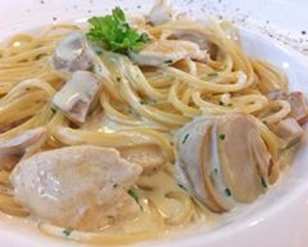 Spaghettis aux calamars et champignons