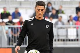 Tahrat a fait ses débuts avec Valenciennes face à l’OM