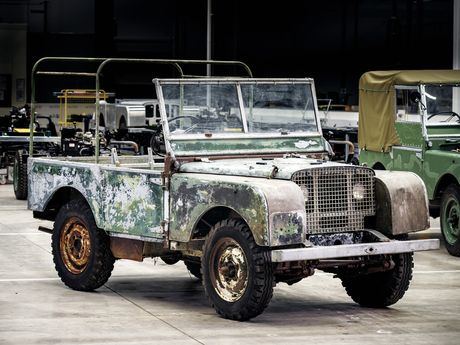 Land Rover : Restauration de l’un des 3 premiers Land Rover pour les 70 ans de la marque
