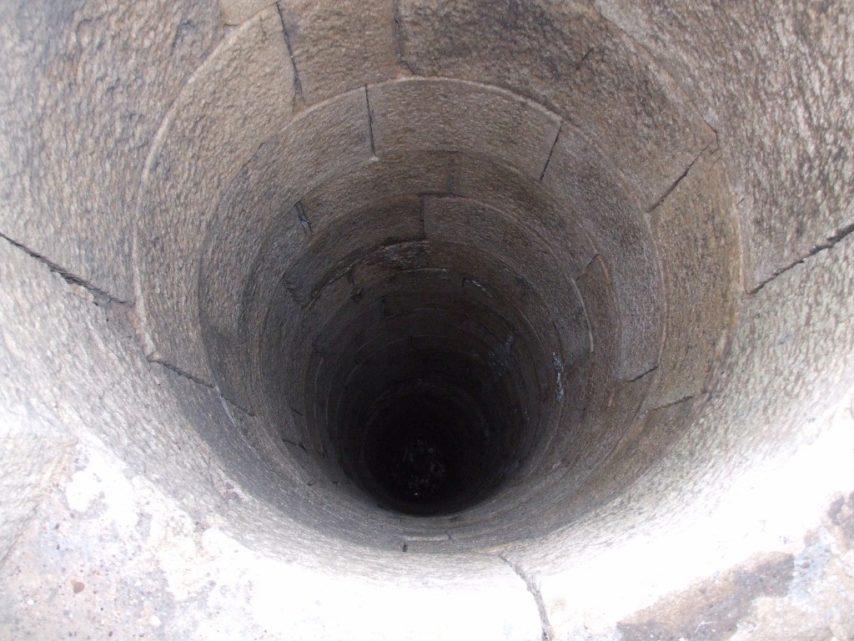 MOSTAGANEM : Un homme chute dans un puits à Khadra