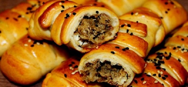 Petits pains farcis à la viande hachée