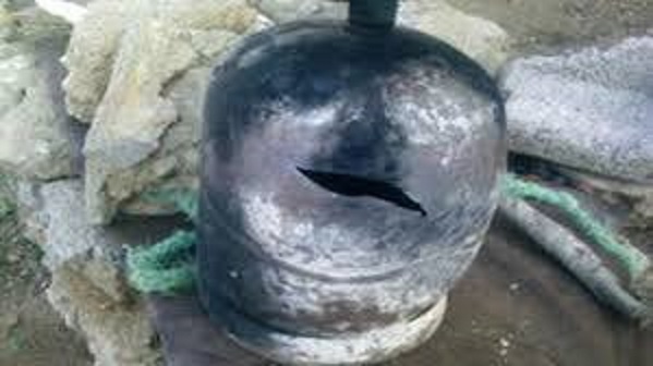 Une bonbonne de gaz explose dans un restaurant mobile