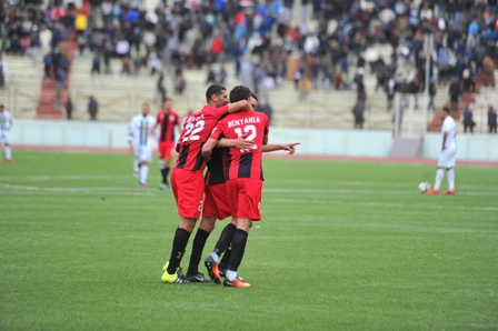 Ain-Melila réalise la bonne opération de la journée, le CABBA prend la 3e place