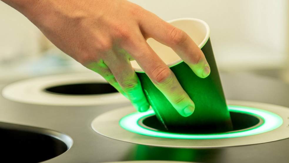 Des étudiants du polytech d’Oran mettent au point une poubelle intelligente