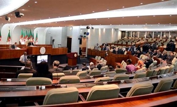 Règlement budgétaire 2015: des députés recommandent l&rsquo;amélioration du recouvrement fiscal