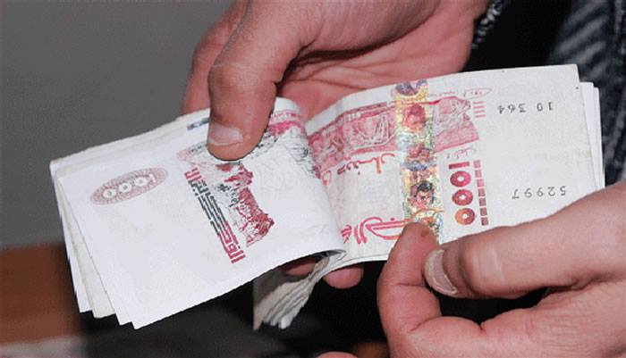 Le ministre des finance confirme le changement de billets de banque