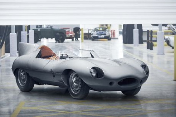 Rétromobile 2018 : Jaguar redémarre la production de la Type-D