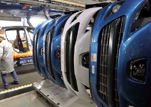 Le projet Peugeot Algérie présenté à Paris