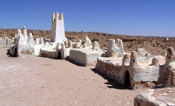 Ghardaïa: formation de 20 jeunes aux métiers de restauration du vieux bâti des ksour