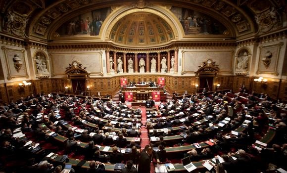 Le Sénat adopte le protocole sur la sécurité sociale pour des soins de santé des Algériens en France