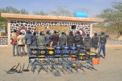 MDN : Deux contrebandiers arrêtés à Tamanrasset et In Guezzam