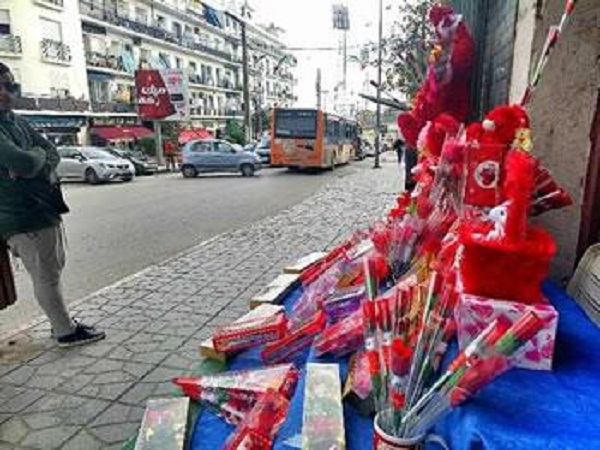 Ils n&rsquo;hésitent pas à dépenser des sommes faramineuses pour la SAINT- VALENTIN : Les cupidons sont aussi… »made in bladi »