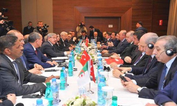 Visite du président Erdogan en Algérie : entretiens bilatéraux entre les délégations des deux pays