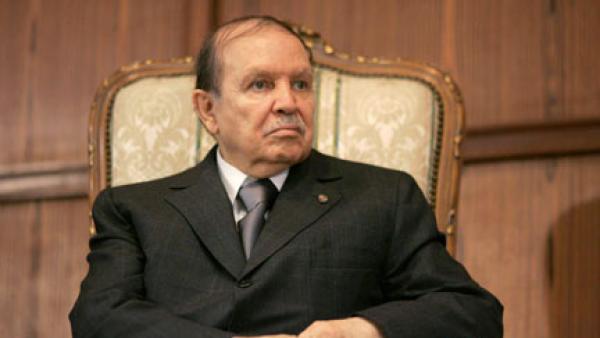 Le Président Bouteflika procède à un remaniement au sein du gouvernement