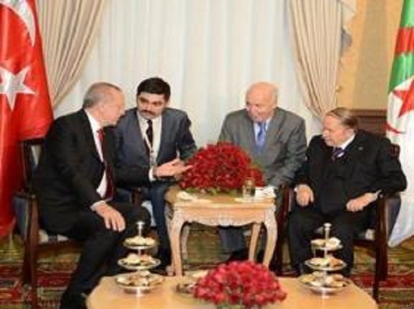 Le président Bouteflika s’entretient avec son homologue turc