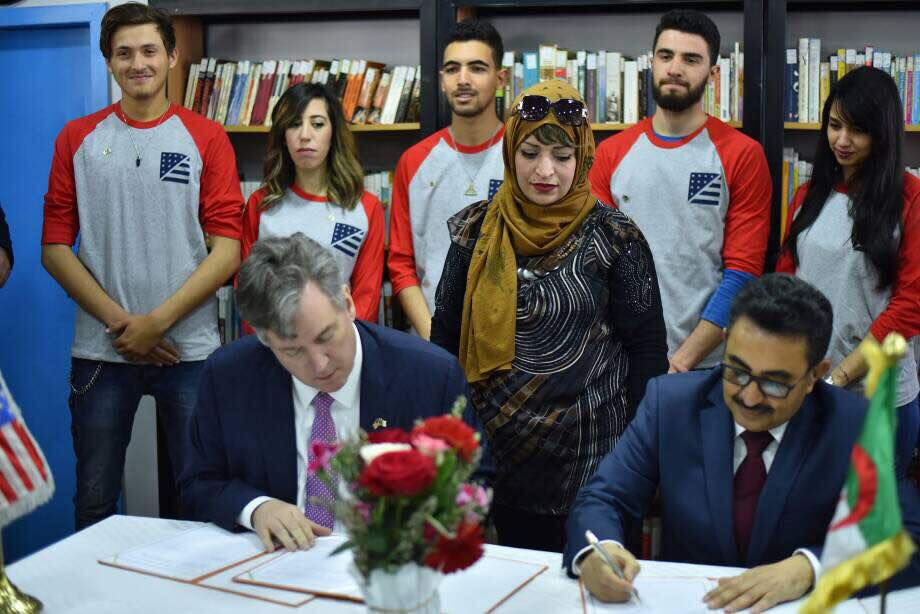 Un accord entre l&rsquo;ambassadeur des Etats-Unis et l&rsquo;université de Constantine : Des bourses américaines pour les étudiants algériens