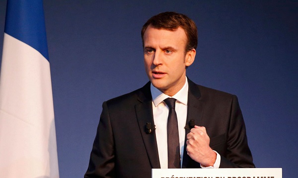 Le président Macron multiplie les mesures pour désamorcer la crise