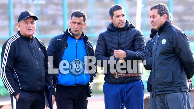 JSK : Bouzidi et son staff à pied d’œuvre !