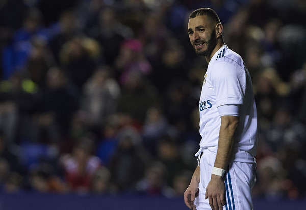 Real Madrid: Zidane et les joueurs Madrilènes font bloc derrière Benzema