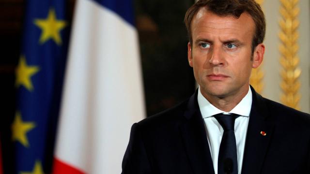 Macron, le FN et les sans papiers